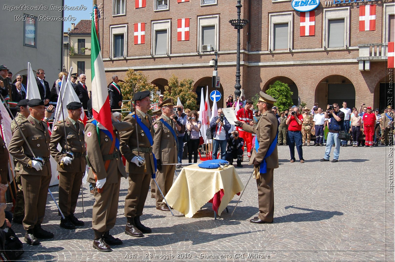 Asti - 23 maggio 2010 - Giuramento Solenne Corpo Militare della CRI  -  Croce Rossa Italiana - Ispettorato Regionale Volontari del Soccorso Piemonte