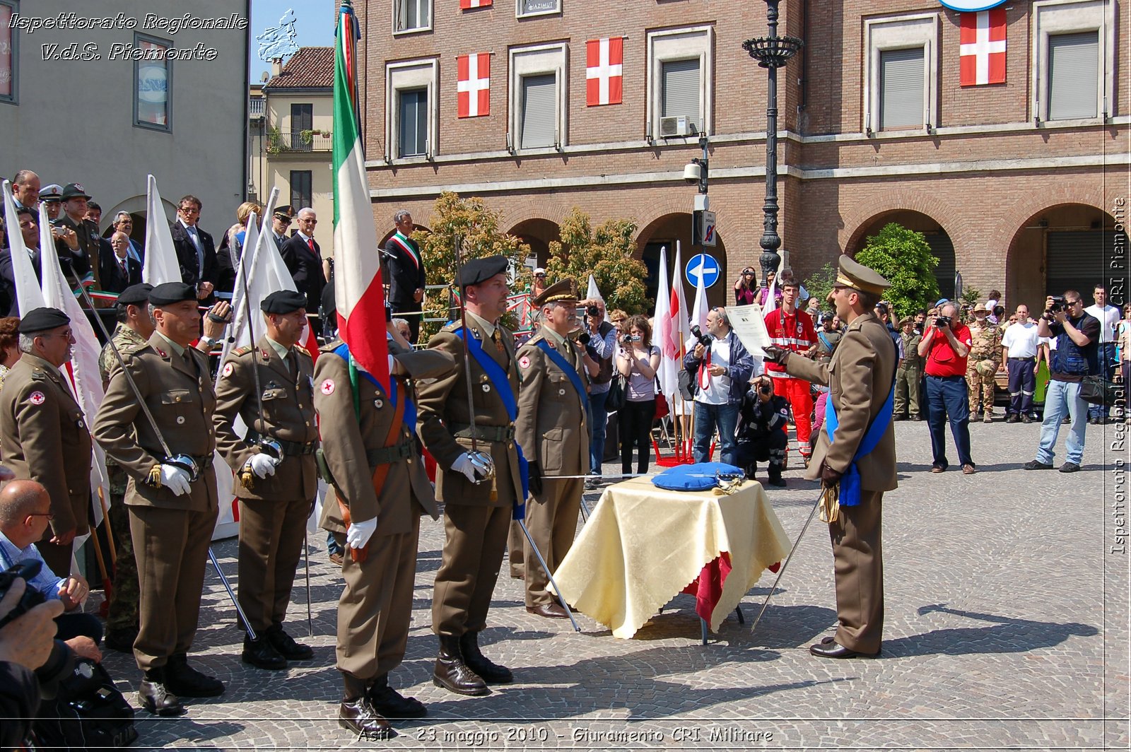 Asti - 23 maggio 2010 - Giuramento Solenne Corpo Militare della CRI  -  Croce Rossa Italiana - Ispettorato Regionale Volontari del Soccorso Piemonte