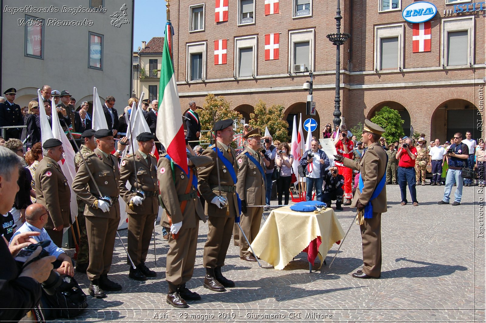 Asti - 23 maggio 2010 - Giuramento Solenne Corpo Militare della CRI  -  Croce Rossa Italiana - Ispettorato Regionale Volontari del Soccorso Piemonte