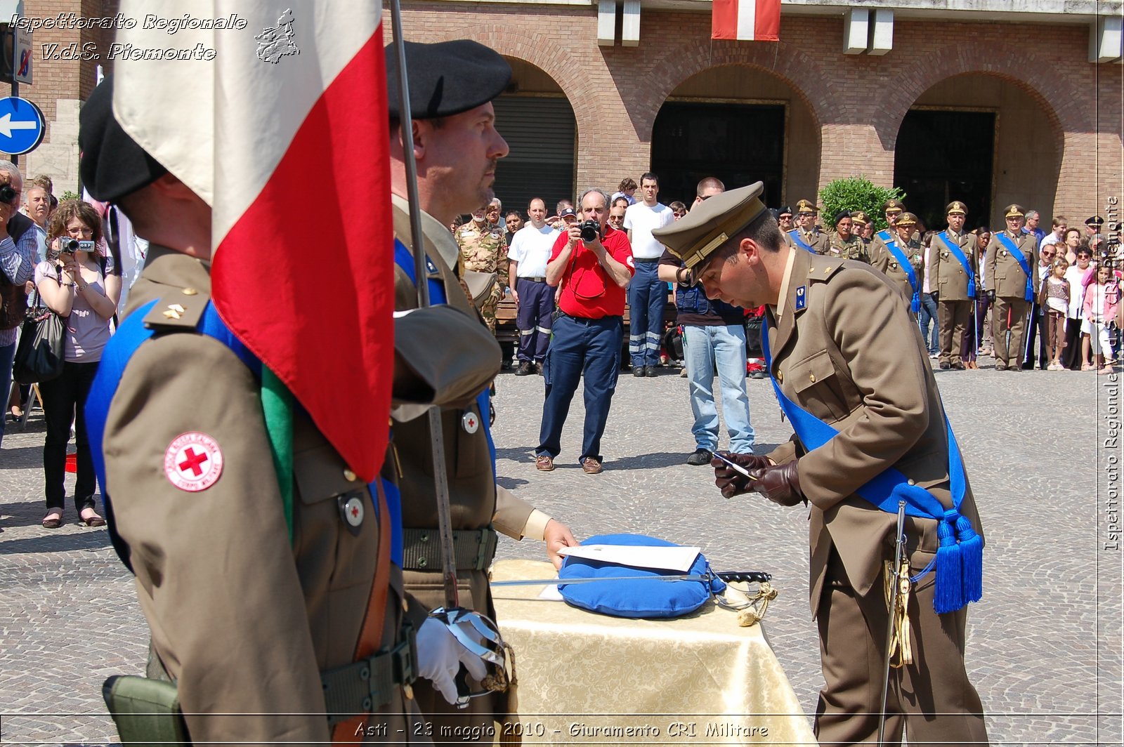 Asti - 23 maggio 2010 - Giuramento Solenne Corpo Militare della CRI  -  Croce Rossa Italiana - Ispettorato Regionale Volontari del Soccorso Piemonte