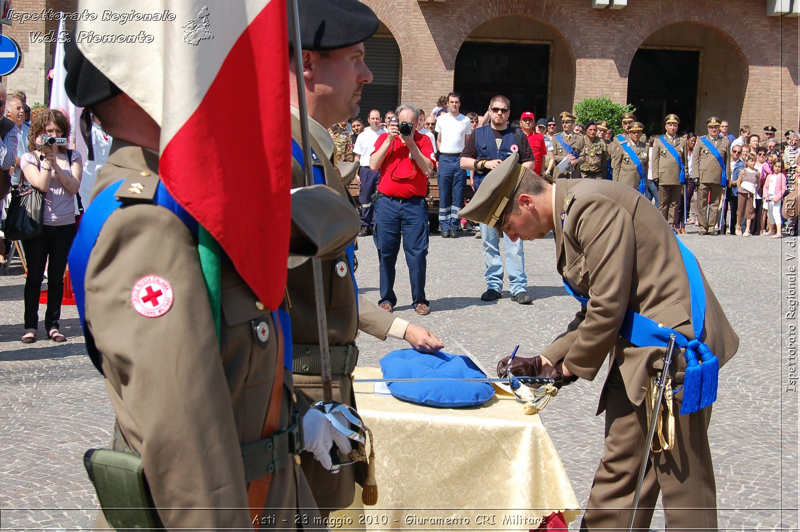 Asti - 23 maggio 2010 - Giuramento Solenne Corpo Militare della CRI  -  Croce Rossa Italiana - Ispettorato Regionale Volontari del Soccorso Piemonte