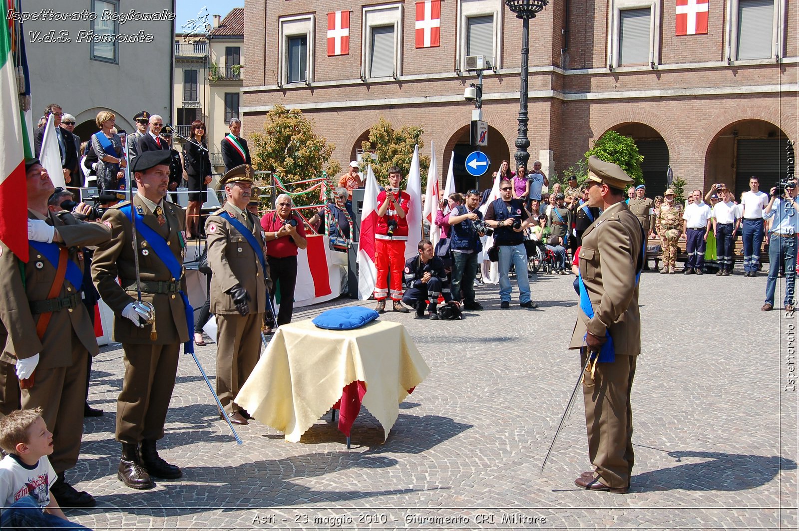 Asti - 23 maggio 2010 - Giuramento Solenne Corpo Militare della CRI  -  Croce Rossa Italiana - Ispettorato Regionale Volontari del Soccorso Piemonte