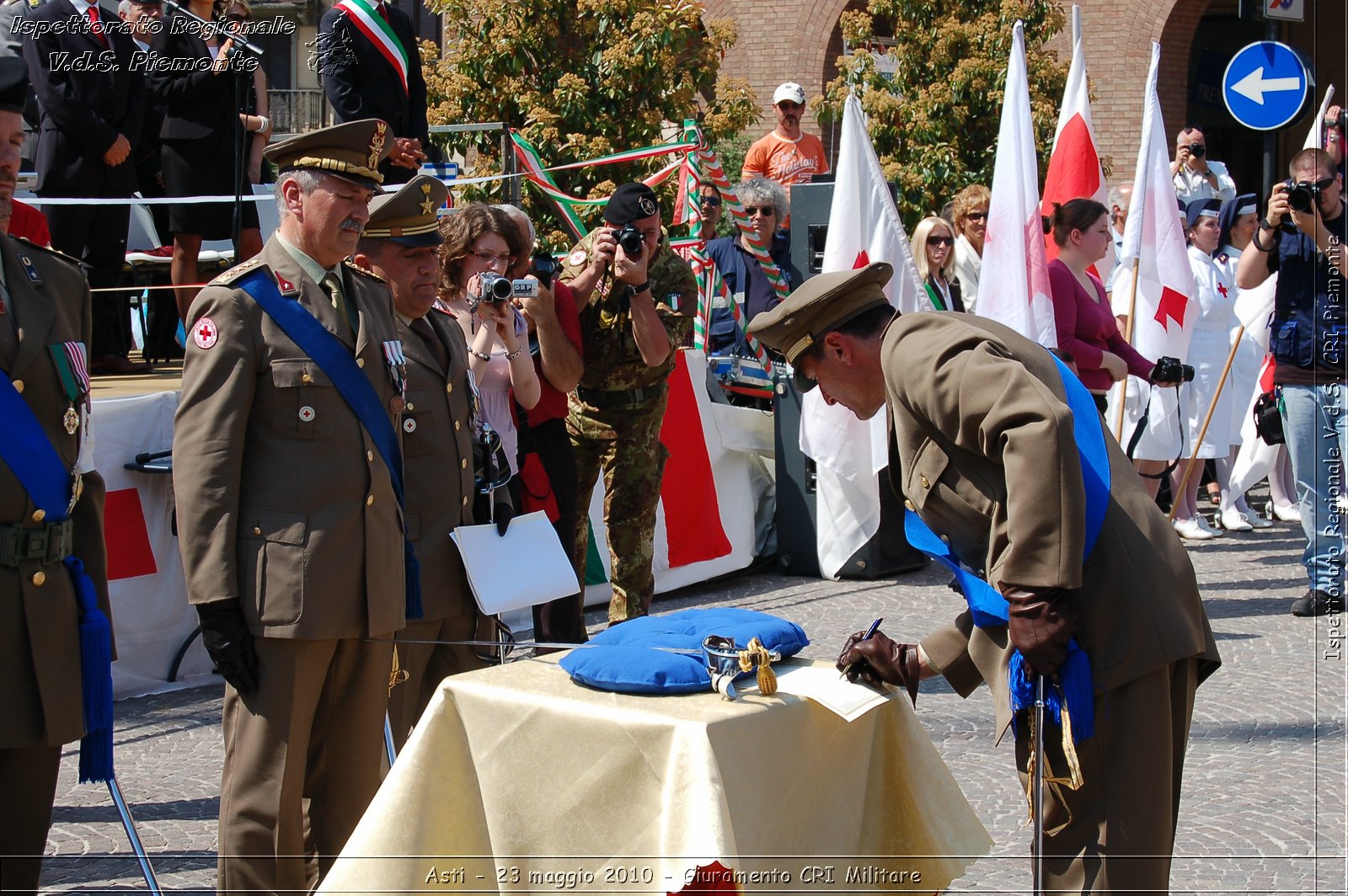 Asti - 23 maggio 2010 - Giuramento Solenne Corpo Militare della CRI  -  Croce Rossa Italiana - Ispettorato Regionale Volontari del Soccorso Piemonte