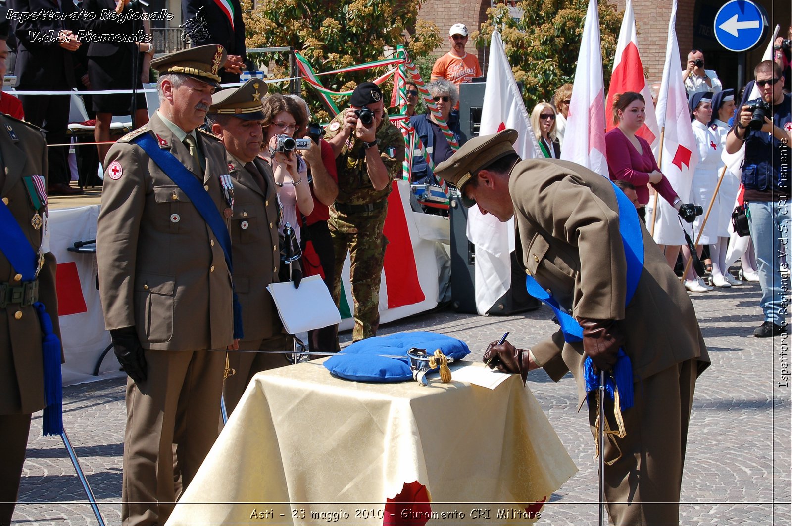 Asti - 23 maggio 2010 - Giuramento Solenne Corpo Militare della CRI  -  Croce Rossa Italiana - Ispettorato Regionale Volontari del Soccorso Piemonte