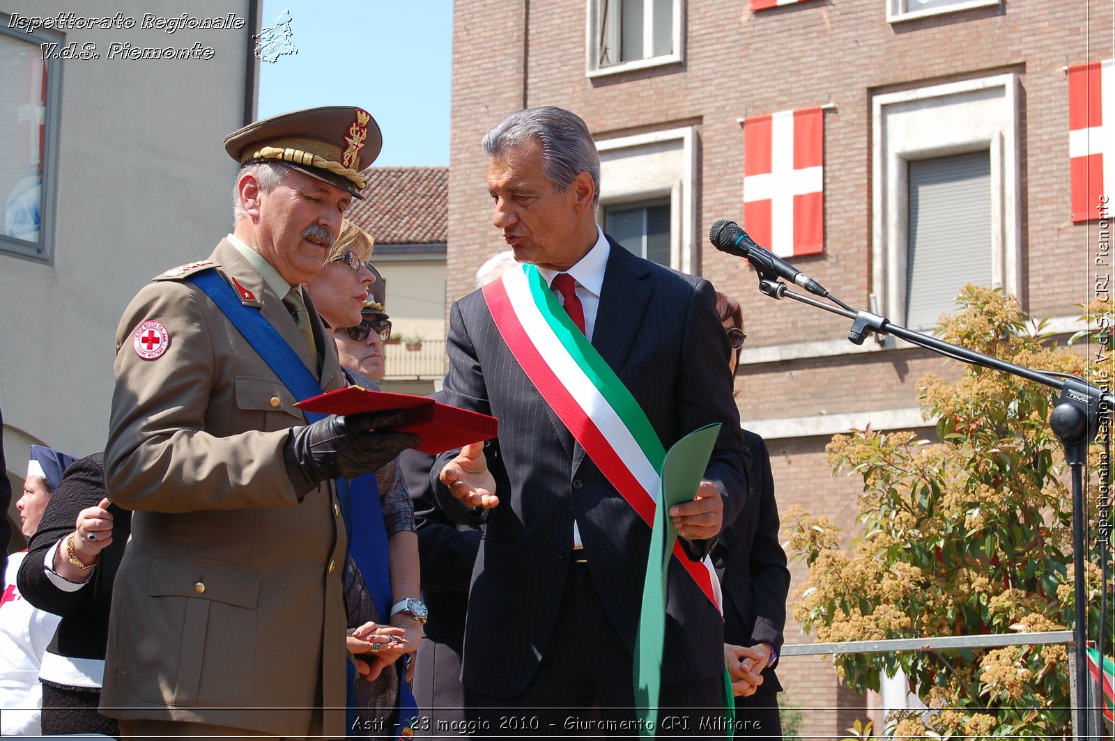 Asti - 23 maggio 2010 - Giuramento Solenne Corpo Militare della CRI  -  Croce Rossa Italiana - Ispettorato Regionale Volontari del Soccorso Piemonte