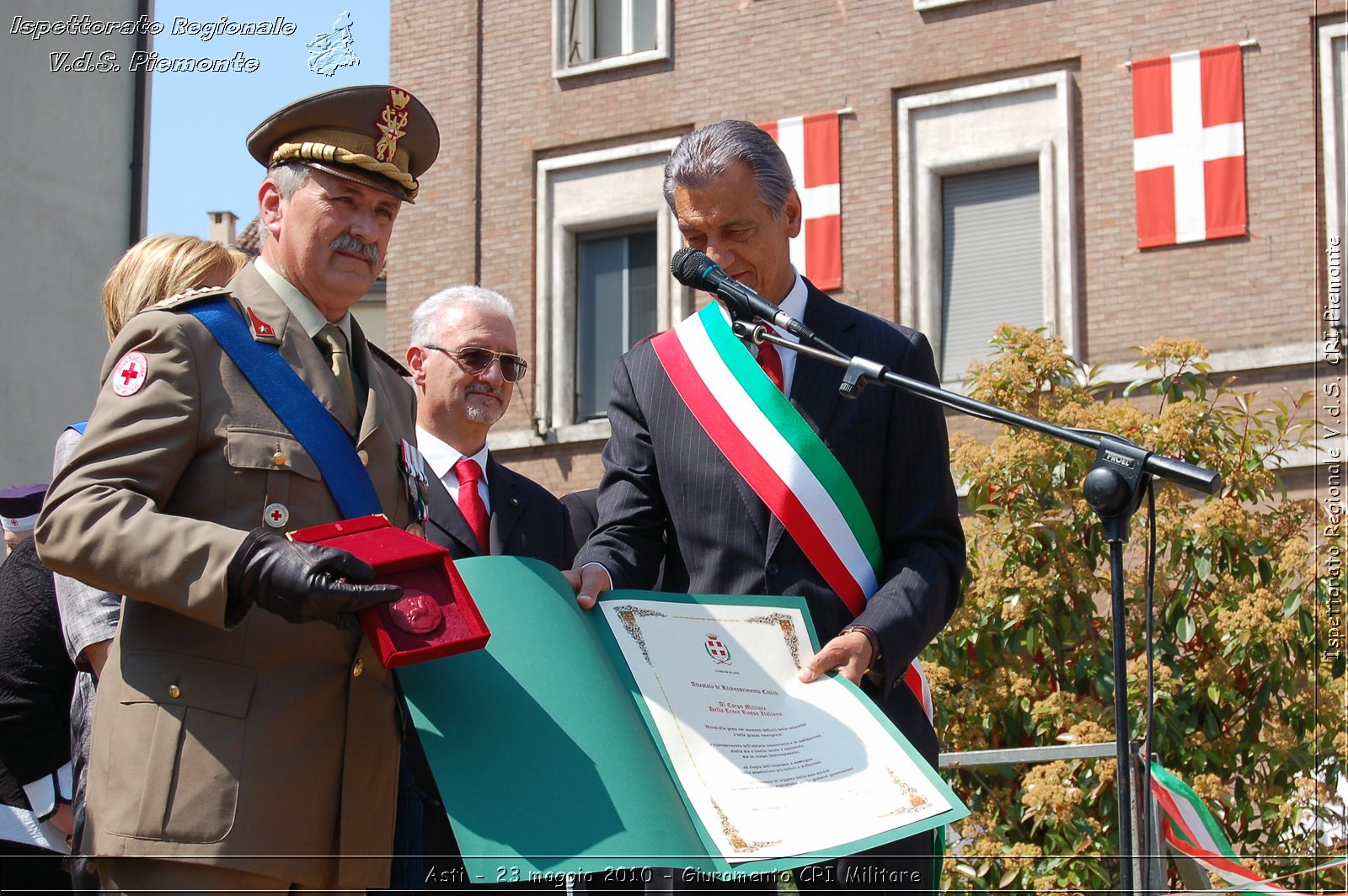 Asti - 23 maggio 2010 - Giuramento Solenne Corpo Militare della CRI  -  Croce Rossa Italiana - Ispettorato Regionale Volontari del Soccorso Piemonte