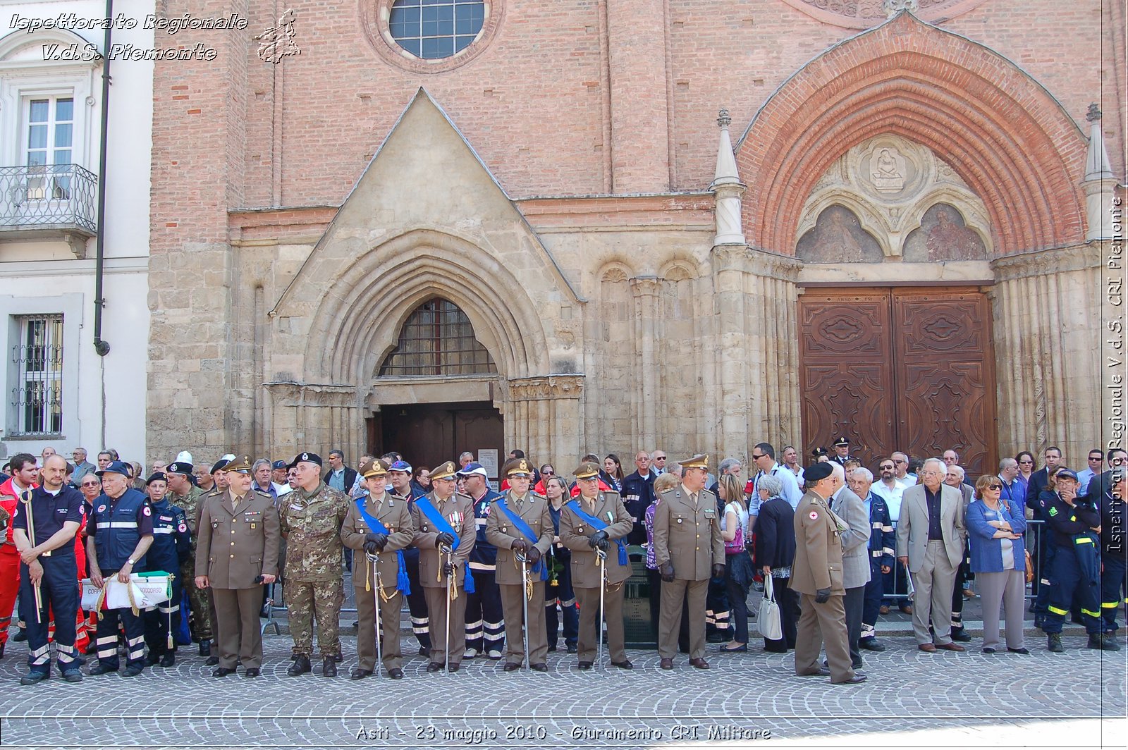 Asti - 23 maggio 2010 - Giuramento Solenne Corpo Militare della CRI  -  Croce Rossa Italiana - Ispettorato Regionale Volontari del Soccorso Piemonte