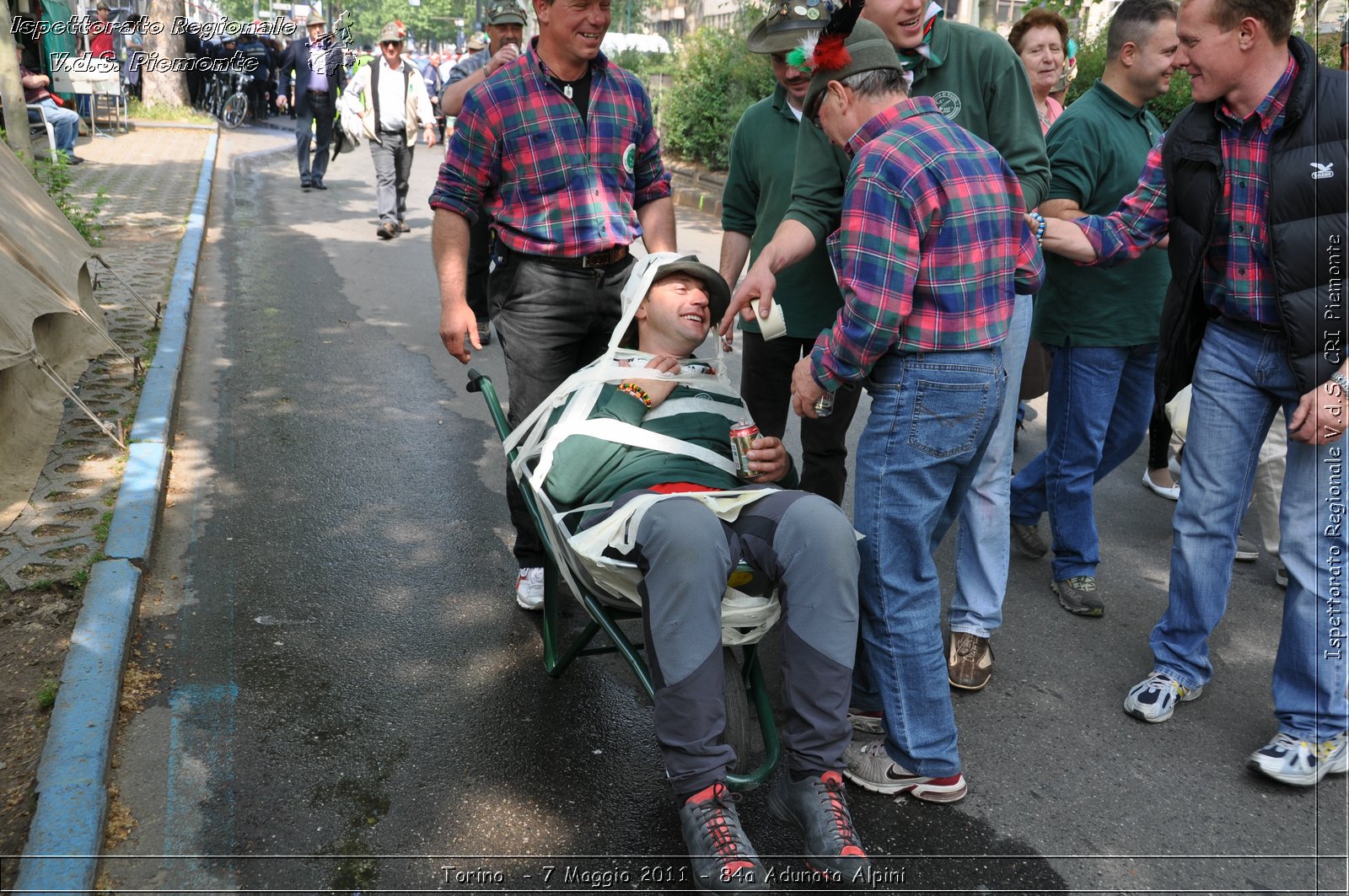 Torino  - 7 Maggio 2011 - 84a Adunata Nazionale Alpini -  Croce Rossa Italiana - Ispettorato Regionale Volontari del Soccorso Piemonte