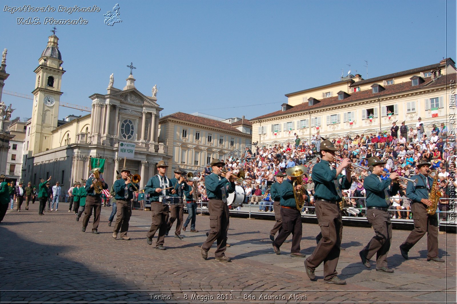 Torino  - 8 Maggio 2011 - 84a Adunata Nazionale Alpini -  Croce Rossa Italiana - Ispettorato Regionale Volontari del Soccorso Piemonte