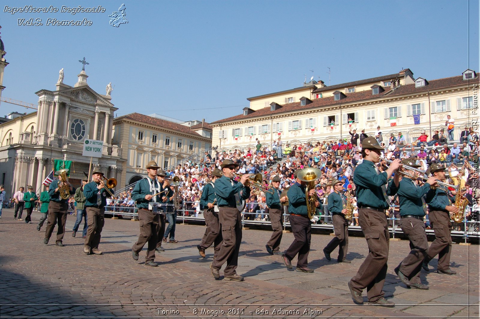 Torino  - 8 Maggio 2011 - 84a Adunata Nazionale Alpini -  Croce Rossa Italiana - Ispettorato Regionale Volontari del Soccorso Piemonte
