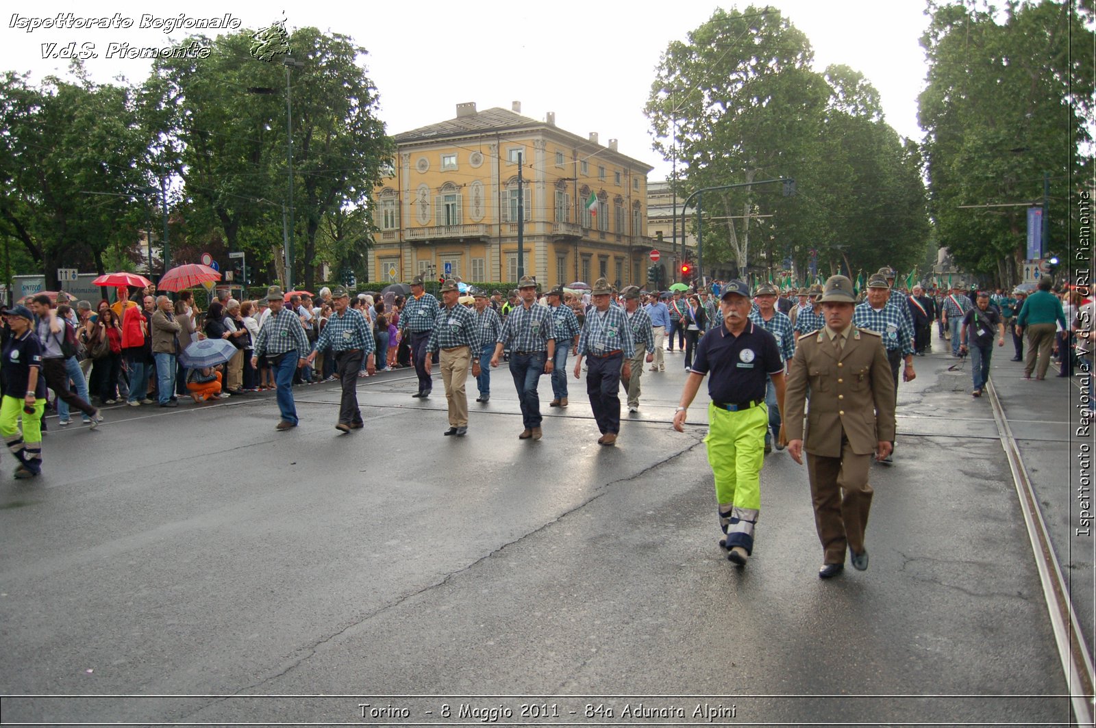 Torino  - 8 Maggio 2011 - 84a Adunata Nazionale Alpini -  Croce Rossa Italiana - Ispettorato Regionale Volontari del Soccorso Piemonte