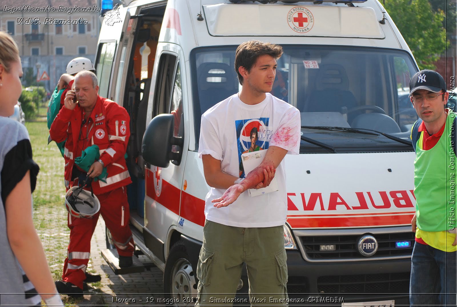 Novara - 19 maggio 2011 - Simulazione Maxi Emergenza CRIMEDIM  - Croce Rossa Italiana - Ufficio Immagine Comitato Provinciale CRI Novara