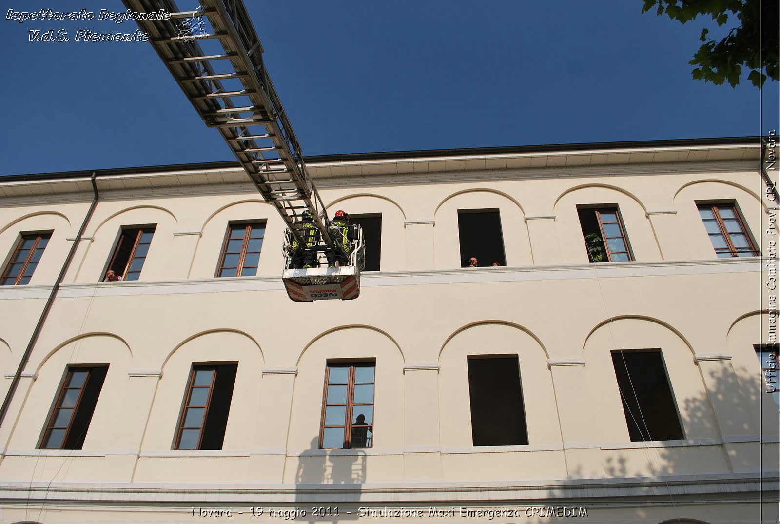 Novara - 19 maggio 2011 - Simulazione Maxi Emergenza CRIMEDIM  - Croce Rossa Italiana - Ufficio Immagine Comitato Provinciale CRI Novara