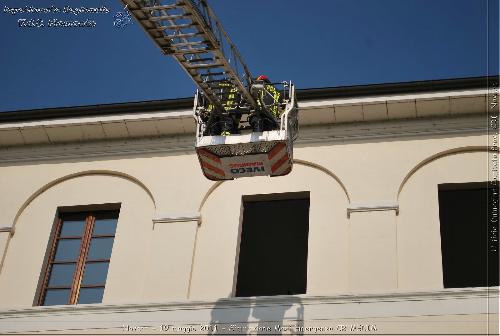 Novara - 19 maggio 2011 - Simulazione Maxi Emergenza CRIMEDIM  - Croce Rossa Italiana - Ufficio Immagine Comitato Provinciale CRI Novara