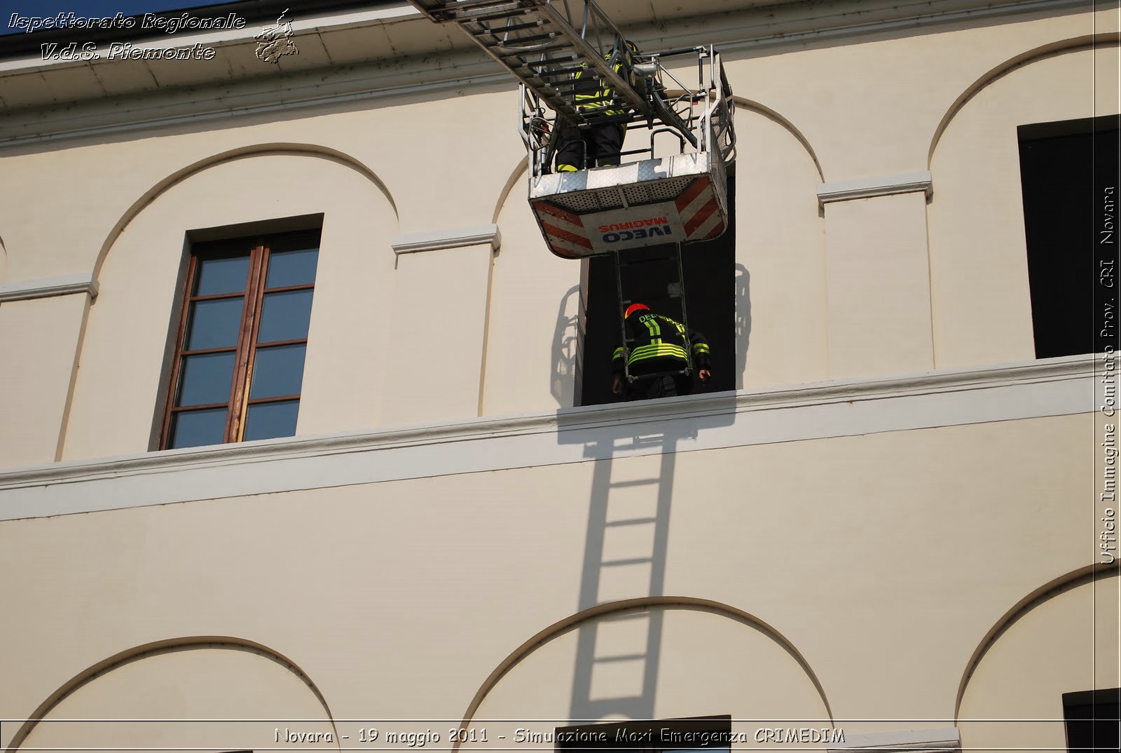 Novara - 19 maggio 2011 - Simulazione Maxi Emergenza CRIMEDIM  - Croce Rossa Italiana - Ufficio Immagine Comitato Provinciale CRI Novara