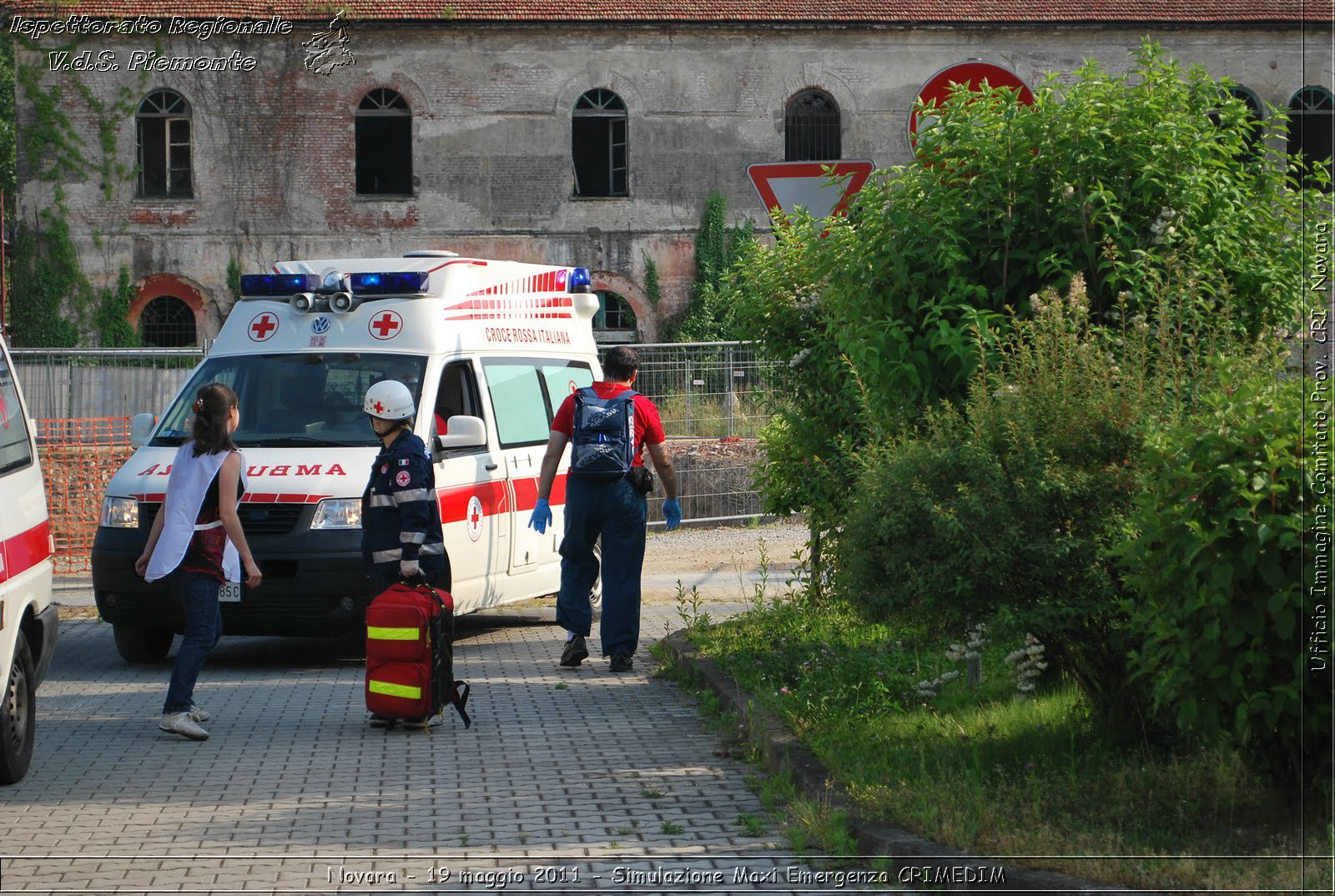 Novara - 19 maggio 2011 - Simulazione Maxi Emergenza CRIMEDIM  - Croce Rossa Italiana - Ufficio Immagine Comitato Provinciale CRI Novara