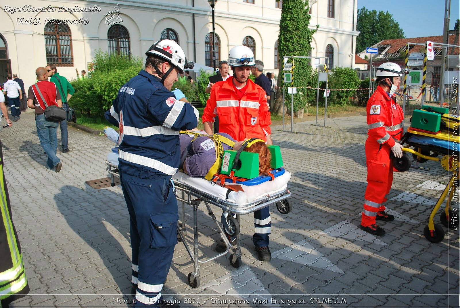 Novara - 19 maggio 2011 - Simulazione Maxi Emergenza CRIMEDIM  - Croce Rossa Italiana - Ufficio Immagine Comitato Provinciale CRI Novara