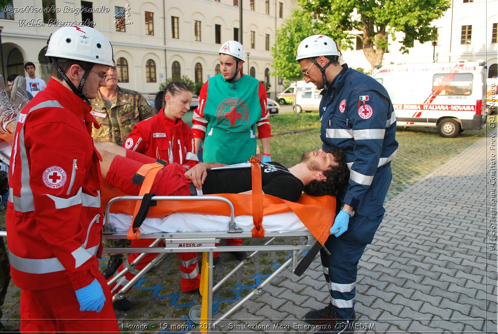 Novara - 19 maggio 2011 - Simulazione Maxi Emergenza CRIMEDIM  - Croce Rossa Italiana - Ufficio Immagine Comitato Provinciale CRI Novara