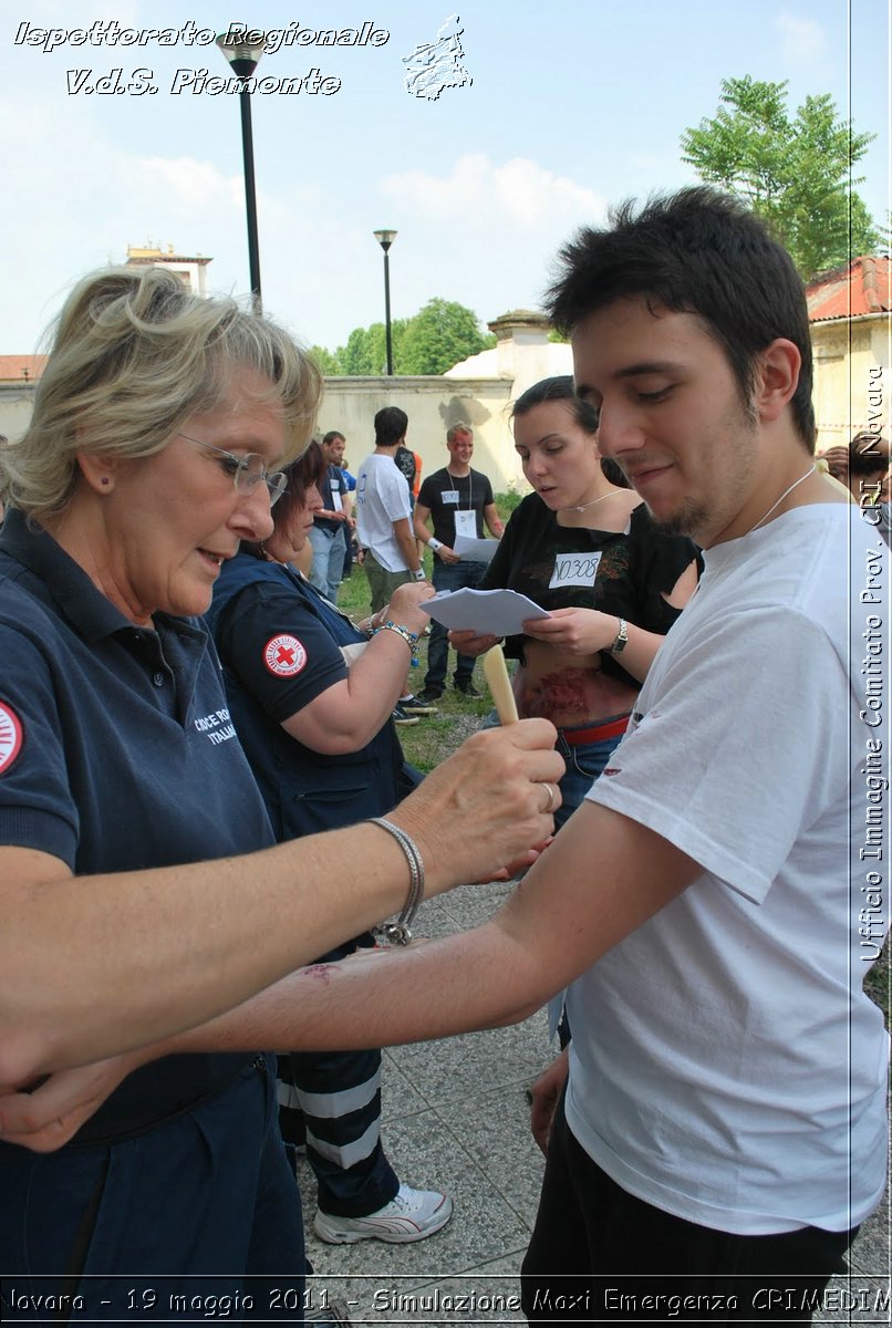 Novara - 19 maggio 2011 - Simulazione Maxi Emergenza CRIMEDIM  - Croce Rossa Italiana - Ufficio Immagine Comitato Provinciale CRI Novara