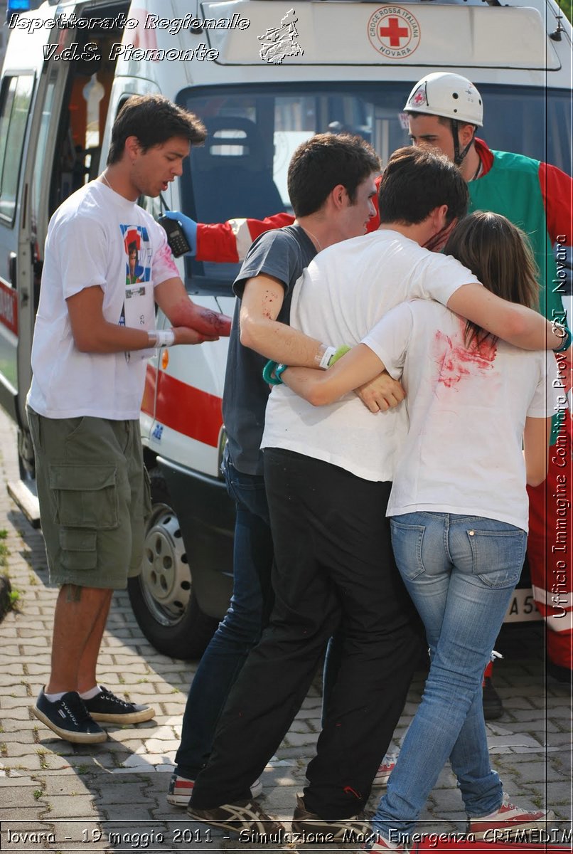 Novara - 19 maggio 2011 - Simulazione Maxi Emergenza CRIMEDIM  - Croce Rossa Italiana - Ufficio Immagine Comitato Provinciale CRI Novara