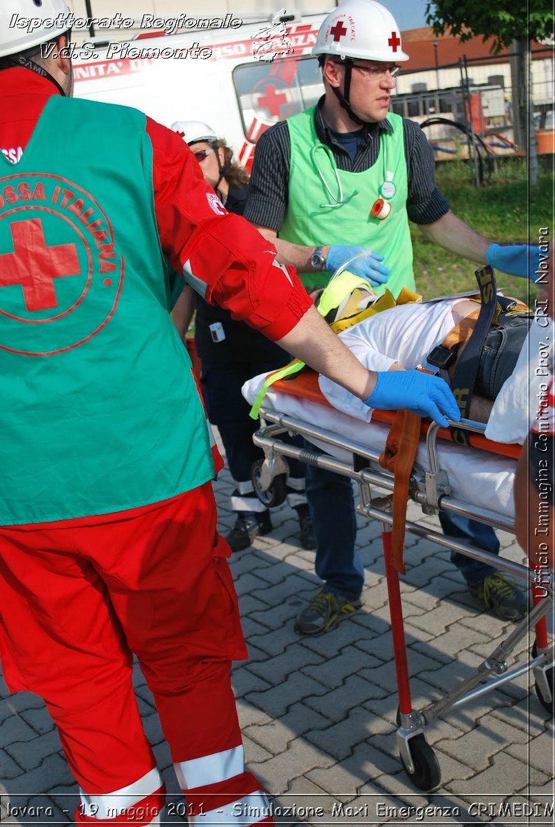 Novara - 19 maggio 2011 - Simulazione Maxi Emergenza CRIMEDIM  - Croce Rossa Italiana - Ufficio Immagine Comitato Provinciale CRI Novara