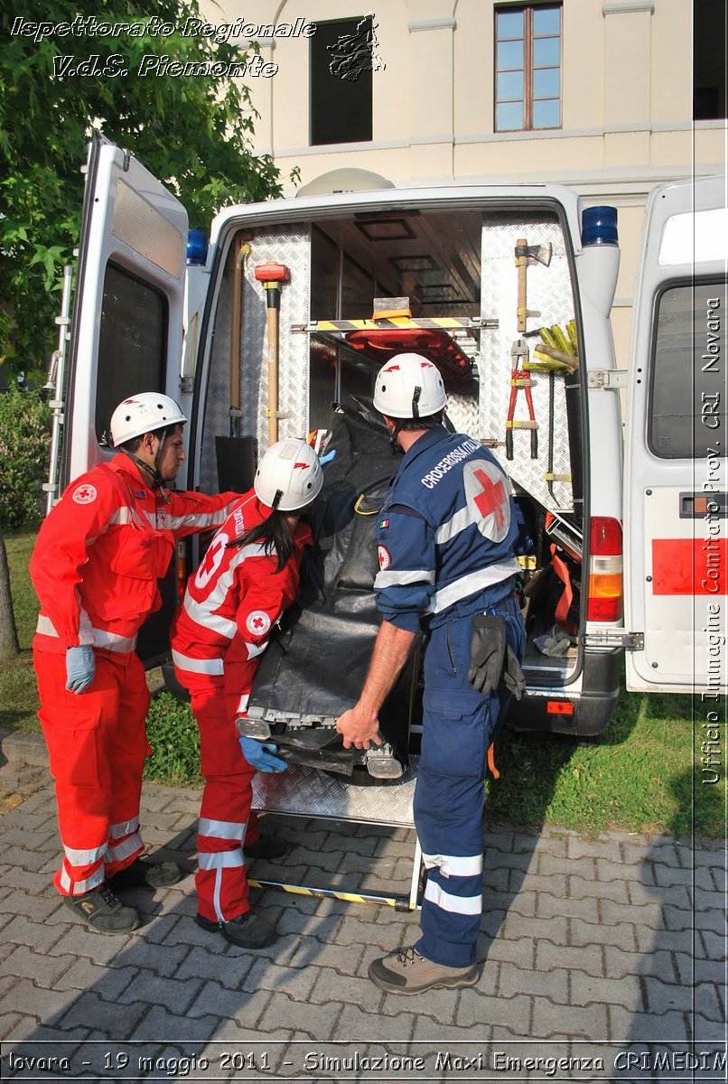 Novara - 19 maggio 2011 - Simulazione Maxi Emergenza CRIMEDIM  - Croce Rossa Italiana - Ufficio Immagine Comitato Provinciale CRI Novara