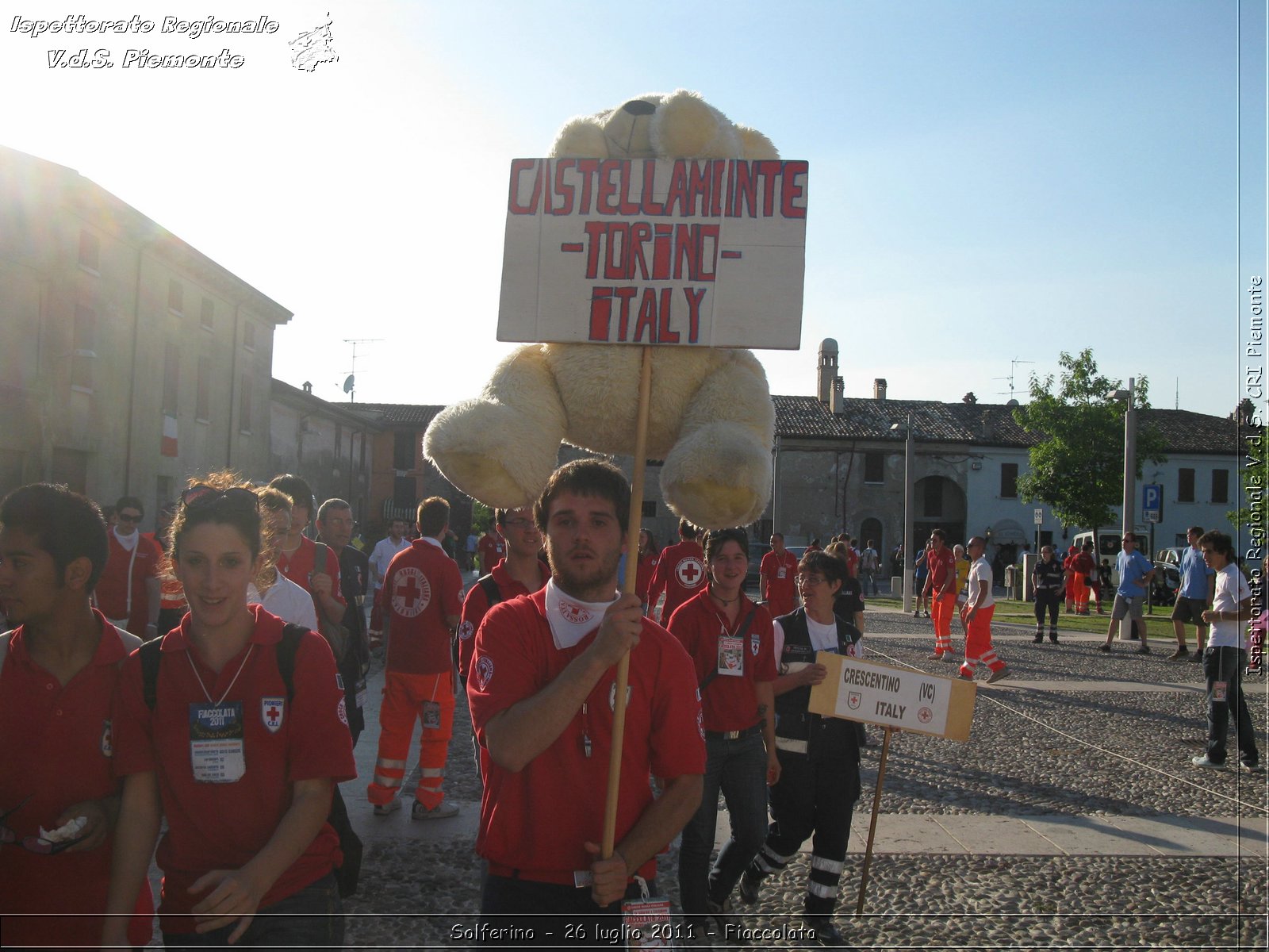 Solferino - 26 luglio 2011 - Fiaccolata -  Croce Rossa Italiana - Ispettorato Regionale Volontari del Soccorso Piemonte