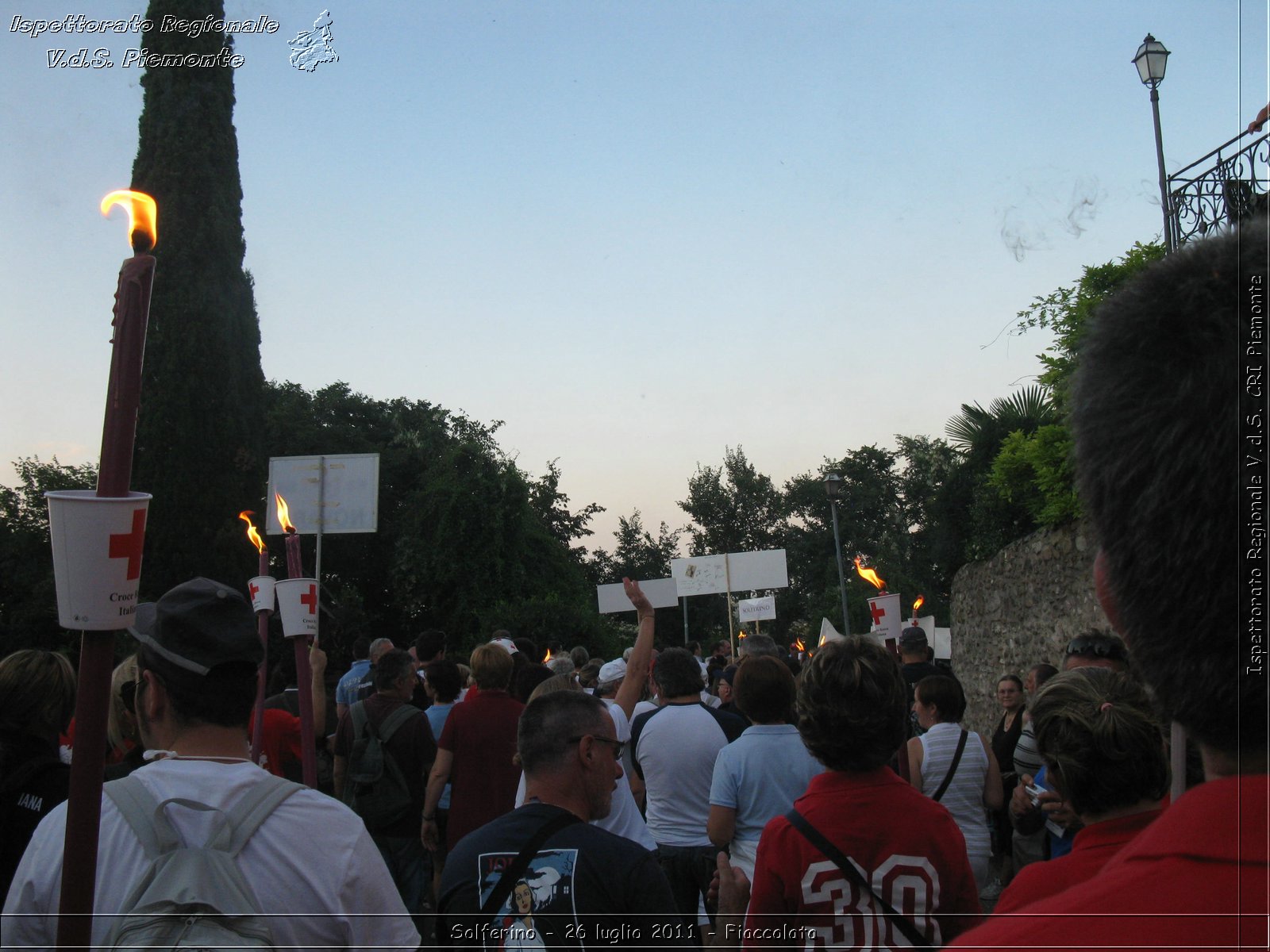 Solferino - 26 luglio 2011 - Fiaccolata -  Croce Rossa Italiana - Ispettorato Regionale Volontari del Soccorso Piemonte