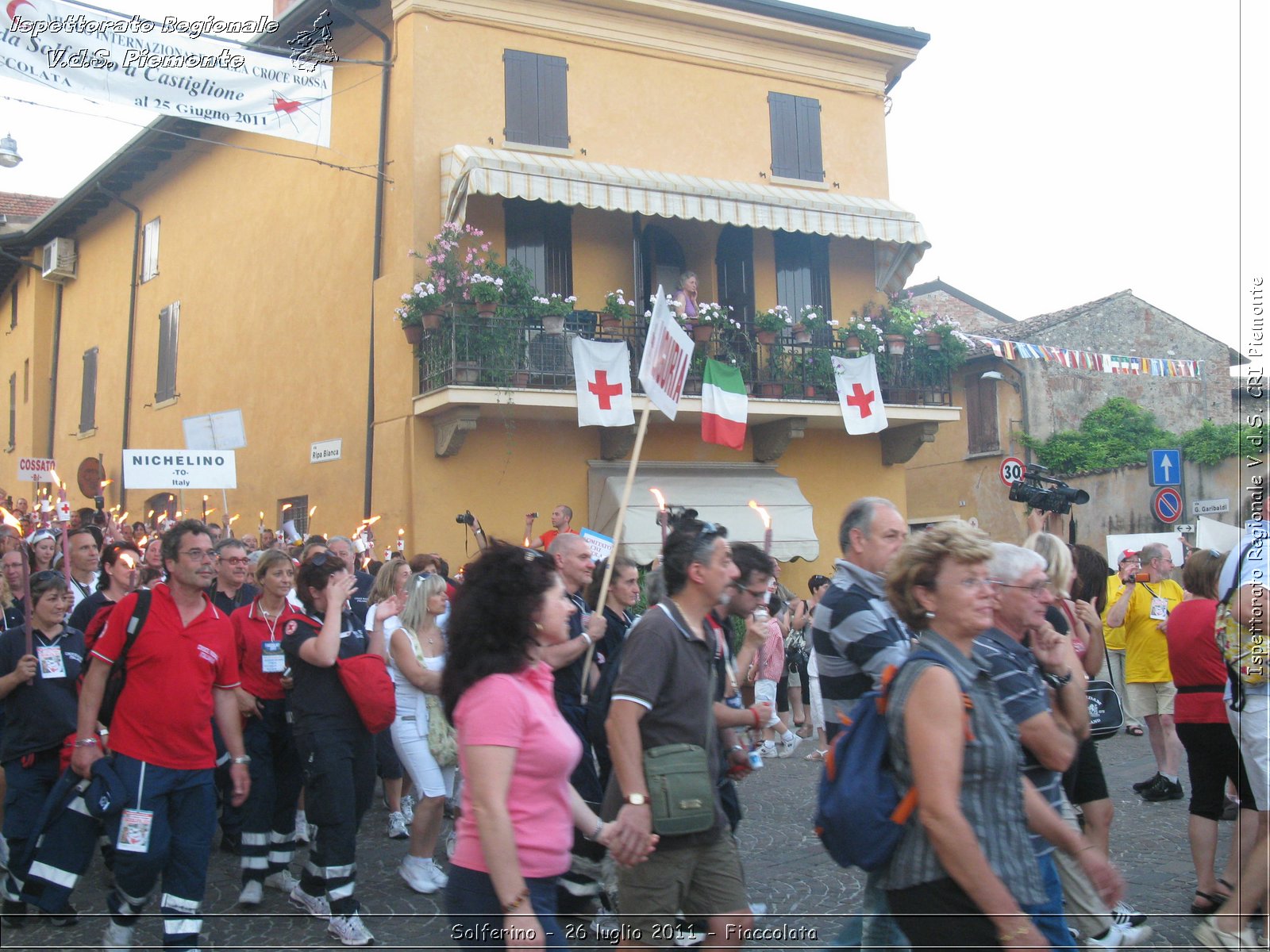 Solferino - 26 luglio 2011 - Fiaccolata -  Croce Rossa Italiana - Ispettorato Regionale Volontari del Soccorso Piemonte