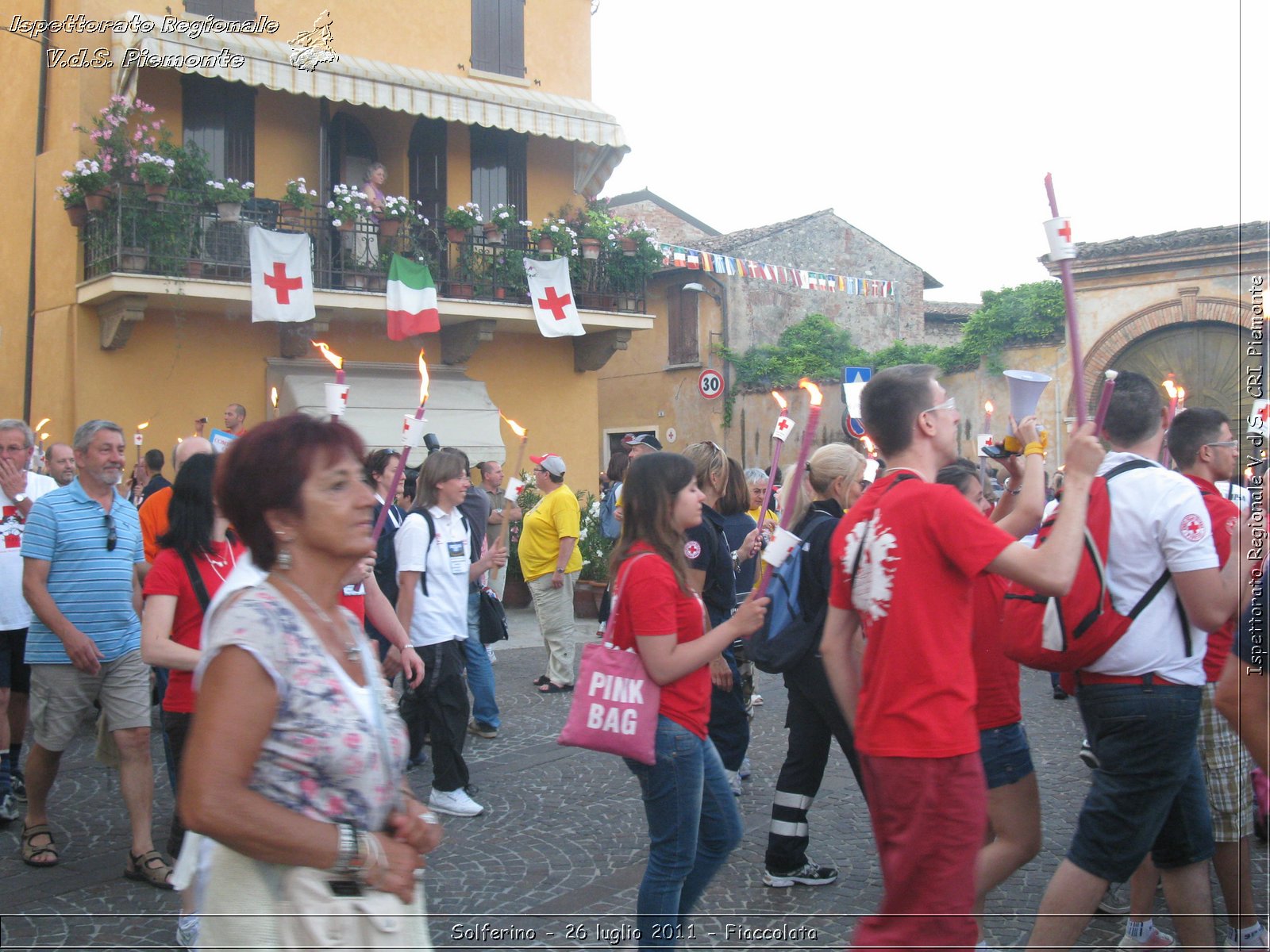 Solferino - 26 luglio 2011 - Fiaccolata -  Croce Rossa Italiana - Ispettorato Regionale Volontari del Soccorso Piemonte