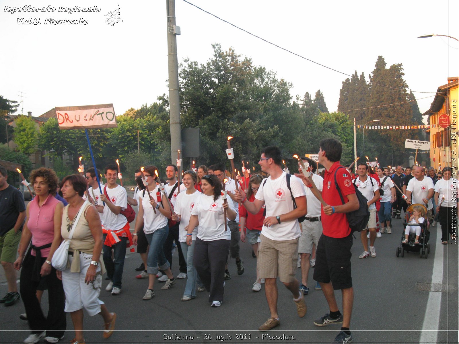 Solferino - 26 luglio 2011 - Fiaccolata -  Croce Rossa Italiana - Ispettorato Regionale Volontari del Soccorso Piemonte