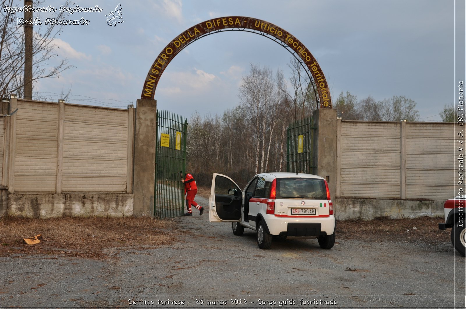 Settimo torinese - 25 marzo 2012 - Corso guida fuoristrada - Croce Rossa Italiana - Ispettorato Regionale Volontari del Soccorso Piemonte