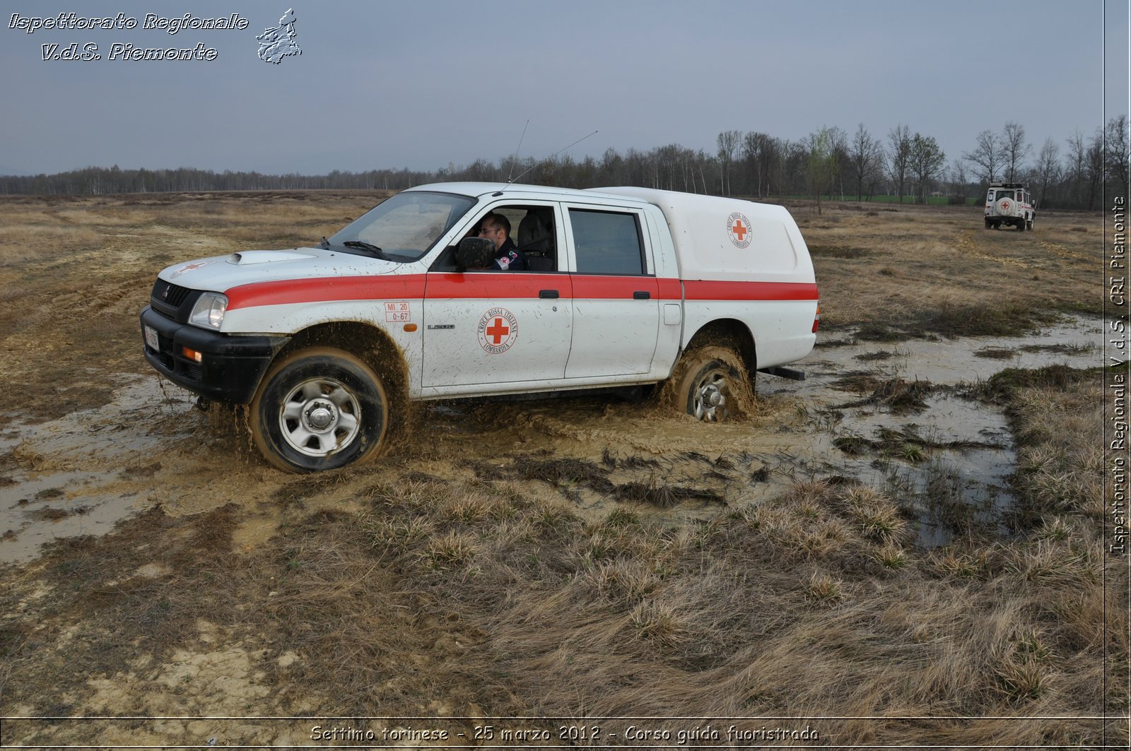 Settimo torinese - 25 marzo 2012 - Corso guida fuoristrada - Croce Rossa Italiana - Ispettorato Regionale Volontari del Soccorso Piemonte