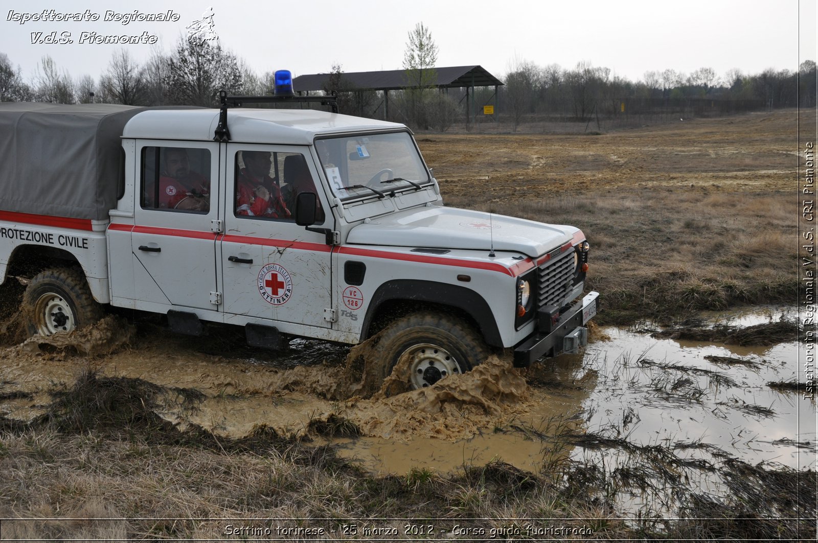 Settimo torinese - 25 marzo 2012 - Corso guida fuoristrada - Croce Rossa Italiana - Ispettorato Regionale Volontari del Soccorso Piemonte