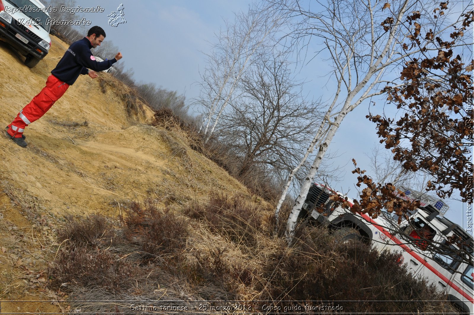 Settimo torinese - 25 marzo 2012 - Corso guida fuoristrada - Croce Rossa Italiana - Ispettorato Regionale Volontari del Soccorso Piemonte