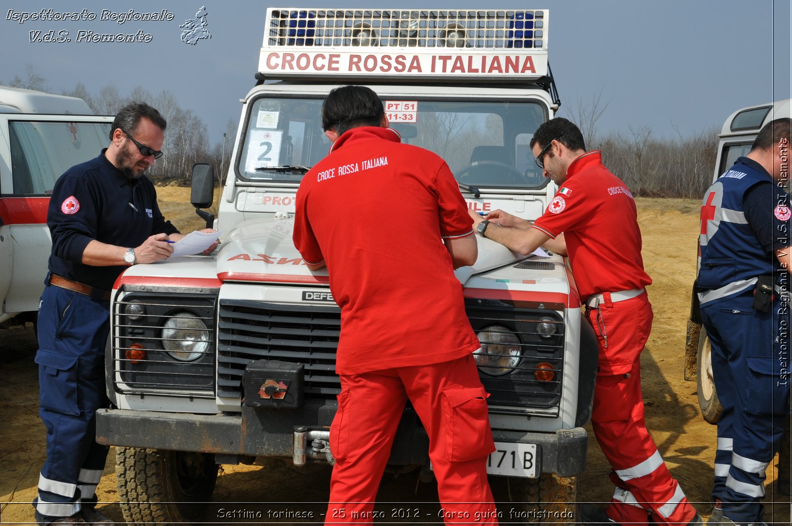 Settimo torinese - 25 marzo 2012 - Corso guida fuoristrada - Croce Rossa Italiana - Ispettorato Regionale Volontari del Soccorso Piemonte