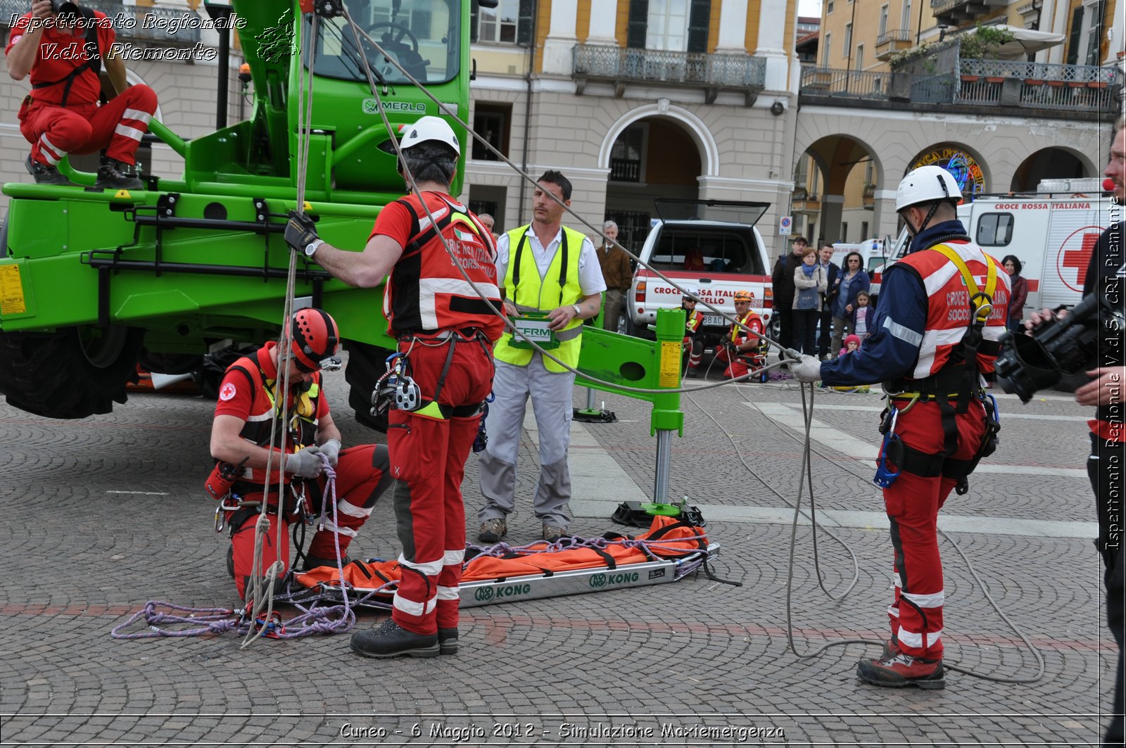 Cuneo - 6 Maggio 2012 - Simulazione Maxiemergenza- Croce Rossa Italiana - Ispettorato Regionale Volontari del Soccorso Piemonte