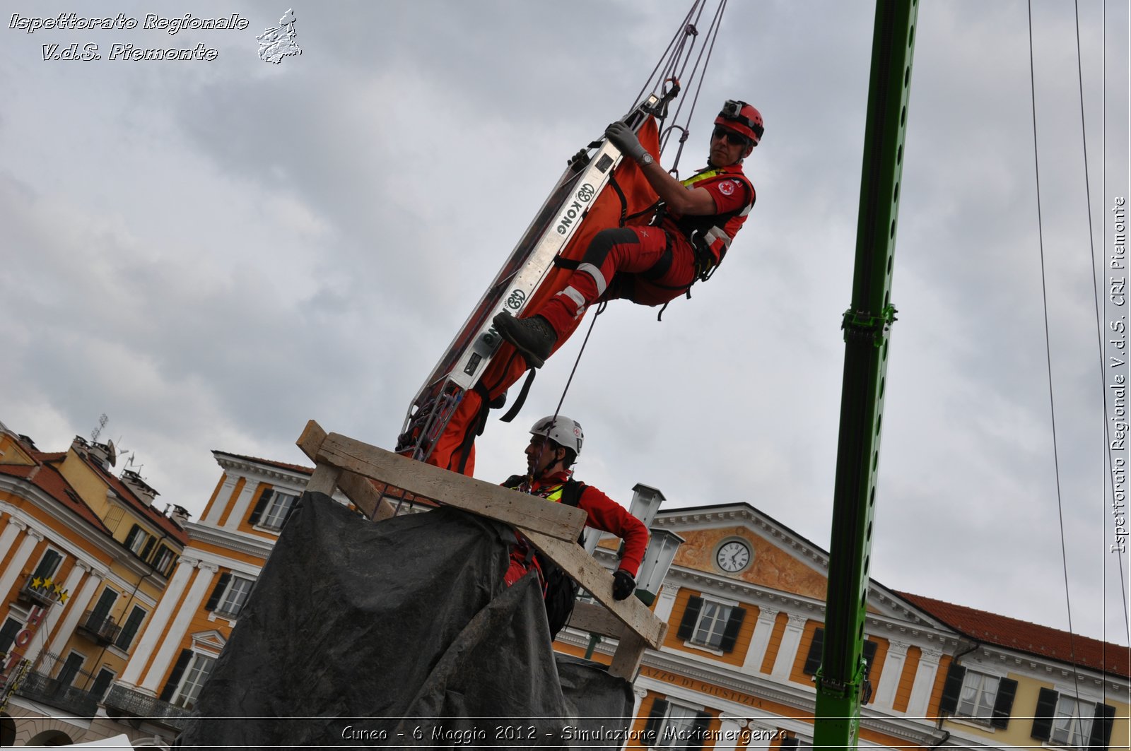 Cuneo - 6 Maggio 2012 - Simulazione Maxiemergenza- Croce Rossa Italiana - Ispettorato Regionale Volontari del Soccorso Piemonte