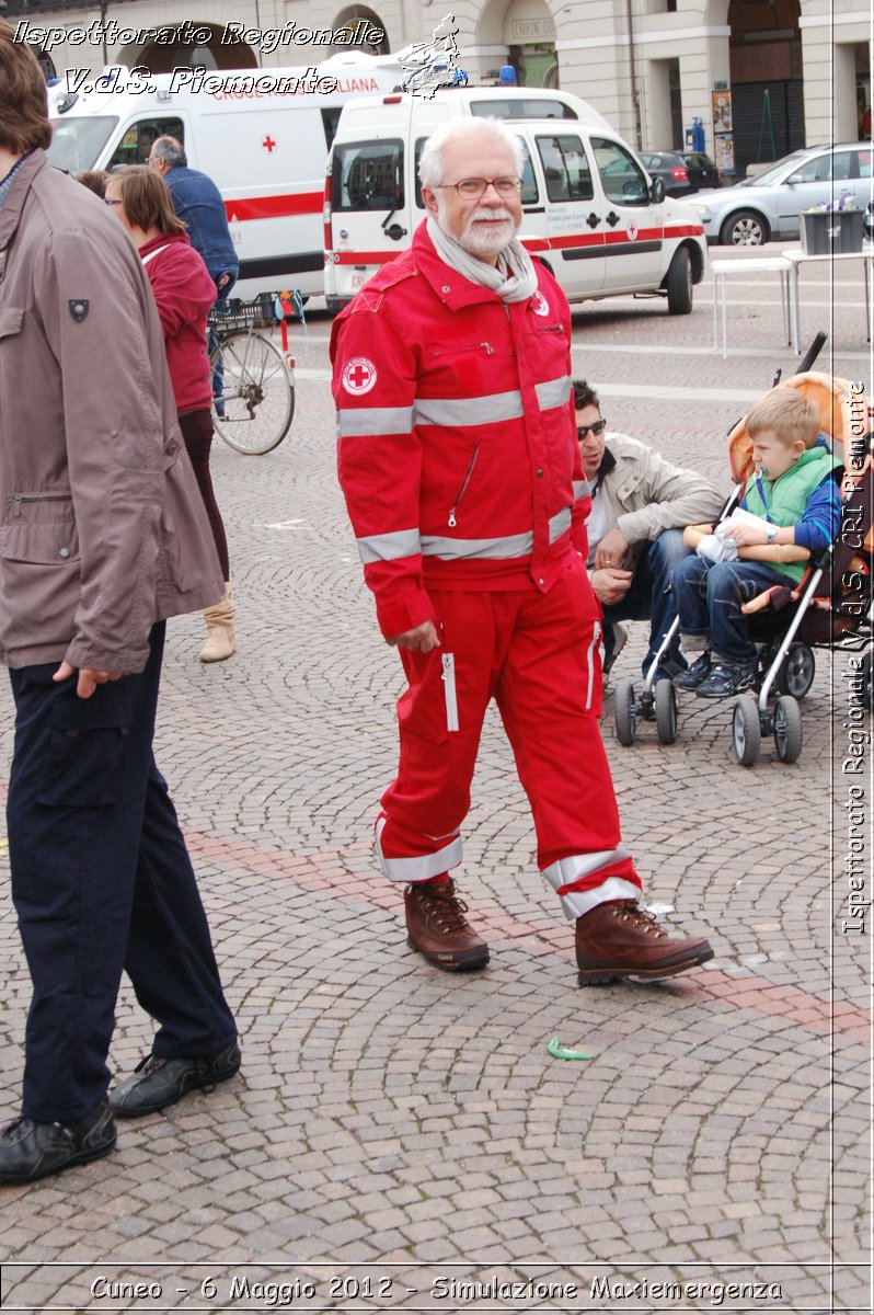 Cuneo - 6 Maggio 2012 - Simulazione Maxiemergenza- Croce Rossa Italiana - Ispettorato Regionale Volontari del Soccorso Piemonte