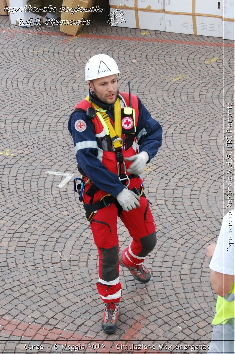 Cuneo - 6 Maggio 2012 - Simulazione Maxiemergenza- Croce Rossa Italiana - Ispettorato Regionale Volontari del Soccorso Piemonte