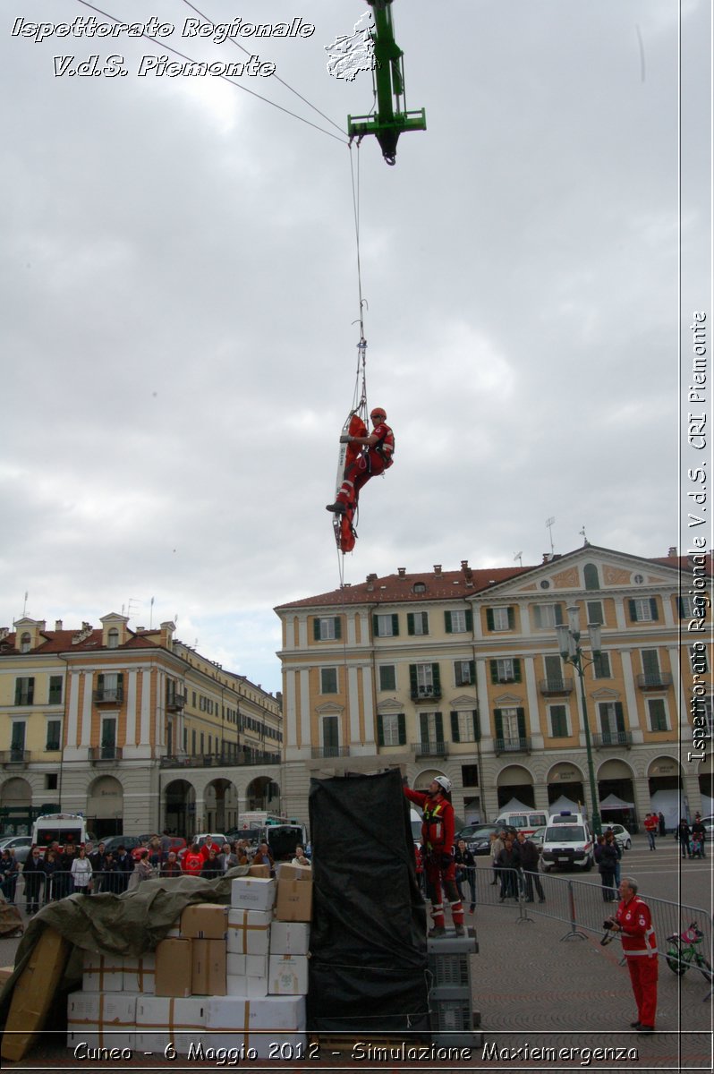 Cuneo - 6 Maggio 2012 - Simulazione Maxiemergenza- Croce Rossa Italiana - Ispettorato Regionale Volontari del Soccorso Piemonte