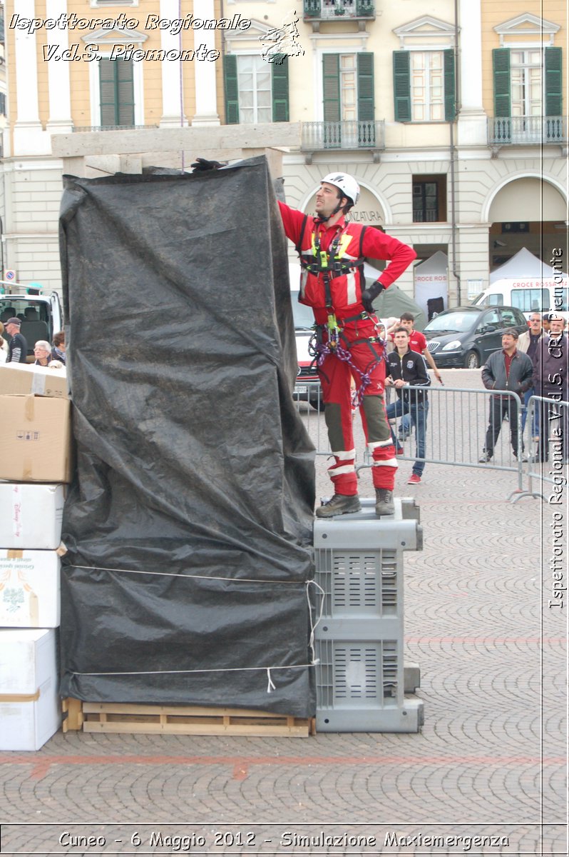 Cuneo - 6 Maggio 2012 - Simulazione Maxiemergenza- Croce Rossa Italiana - Ispettorato Regionale Volontari del Soccorso Piemonte