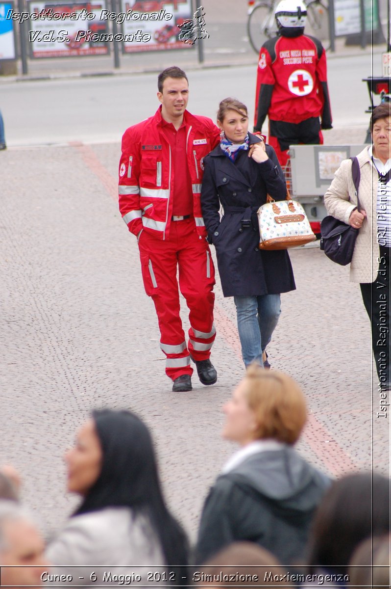 Cuneo - 6 Maggio 2012 - Simulazione Maxiemergenza- Croce Rossa Italiana - Ispettorato Regionale Volontari del Soccorso Piemonte