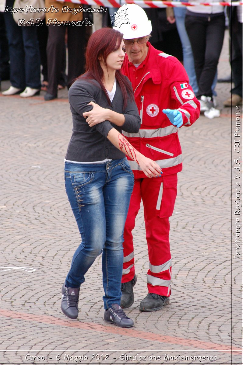 Cuneo - 6 Maggio 2012 - Simulazione Maxiemergenza- Croce Rossa Italiana - Ispettorato Regionale Volontari del Soccorso Piemonte