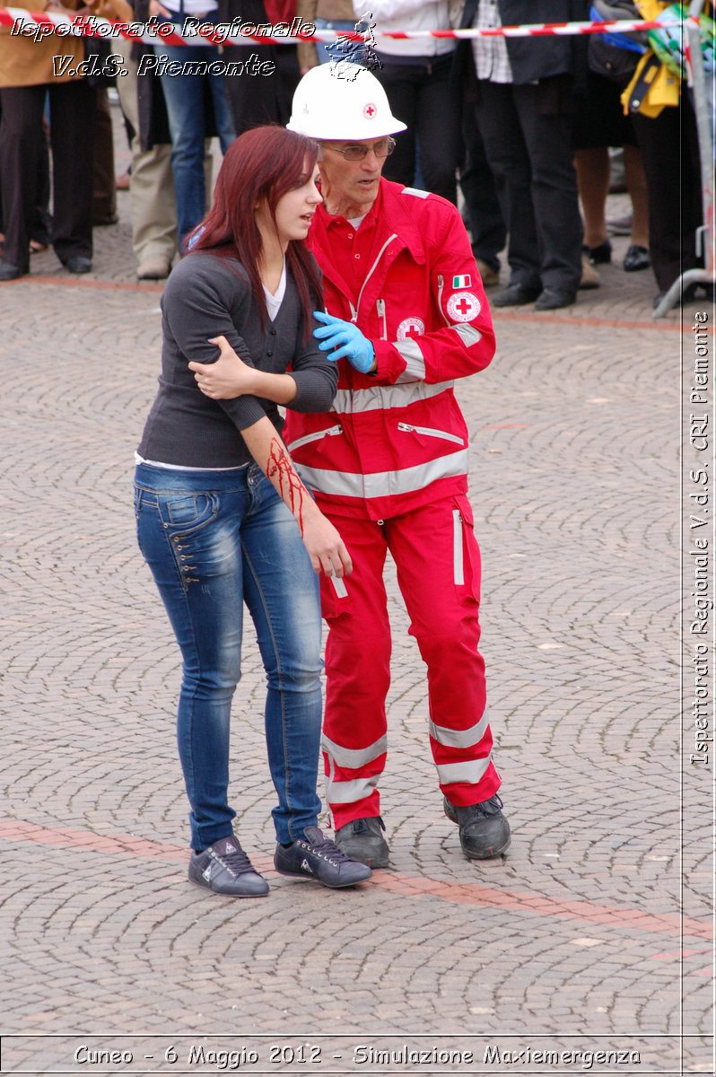 Cuneo - 6 Maggio 2012 - Simulazione Maxiemergenza- Croce Rossa Italiana - Ispettorato Regionale Volontari del Soccorso Piemonte