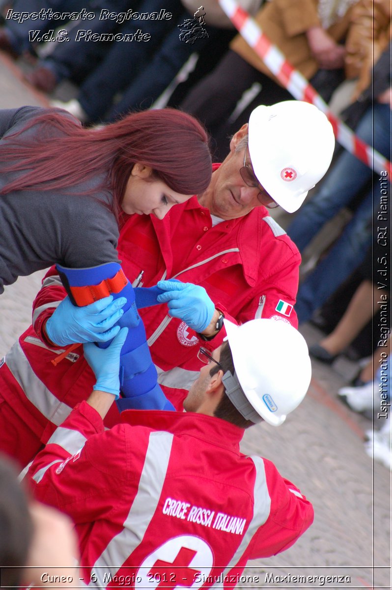 Cuneo - 6 Maggio 2012 - Simulazione Maxiemergenza- Croce Rossa Italiana - Ispettorato Regionale Volontari del Soccorso Piemonte