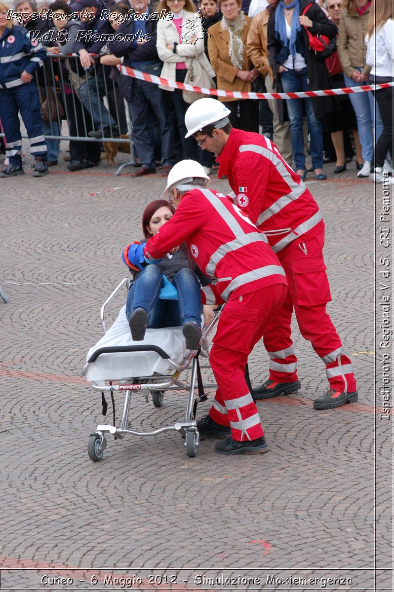 Cuneo - 6 Maggio 2012 - Simulazione Maxiemergenza- Croce Rossa Italiana - Ispettorato Regionale Volontari del Soccorso Piemonte