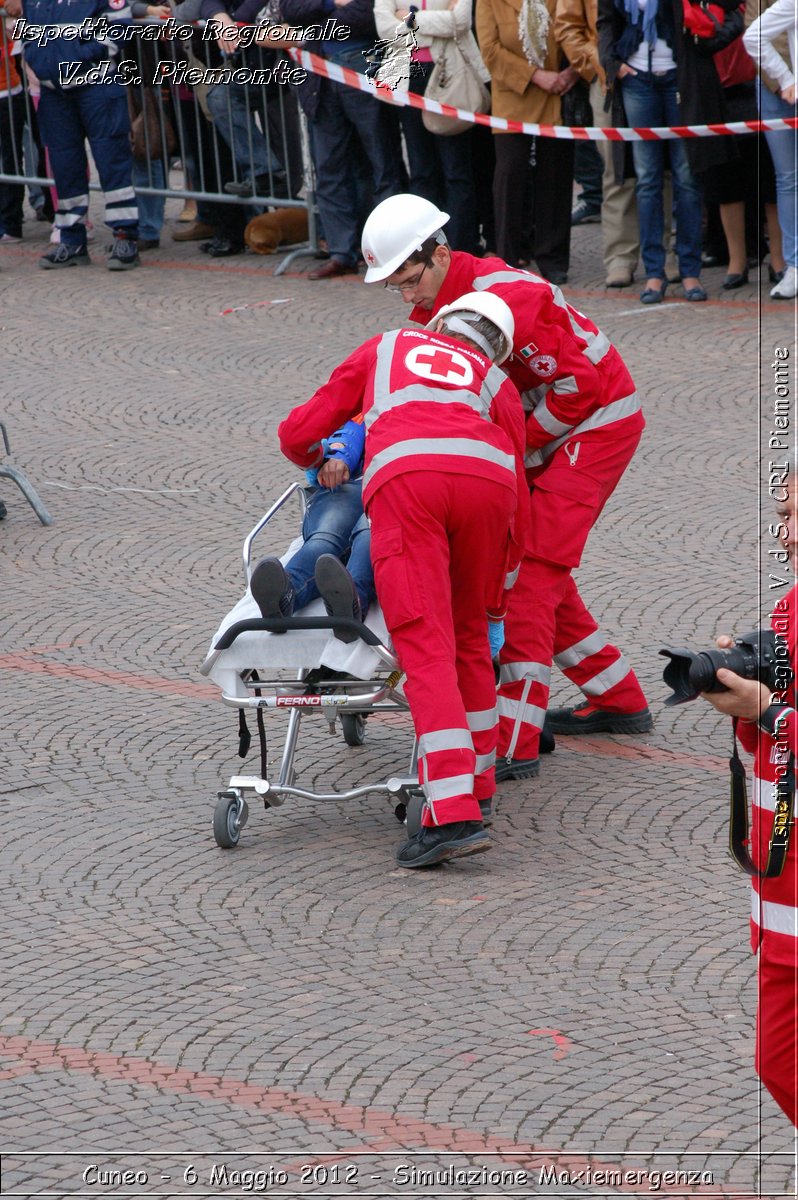 Cuneo - 6 Maggio 2012 - Simulazione Maxiemergenza- Croce Rossa Italiana - Ispettorato Regionale Volontari del Soccorso Piemonte