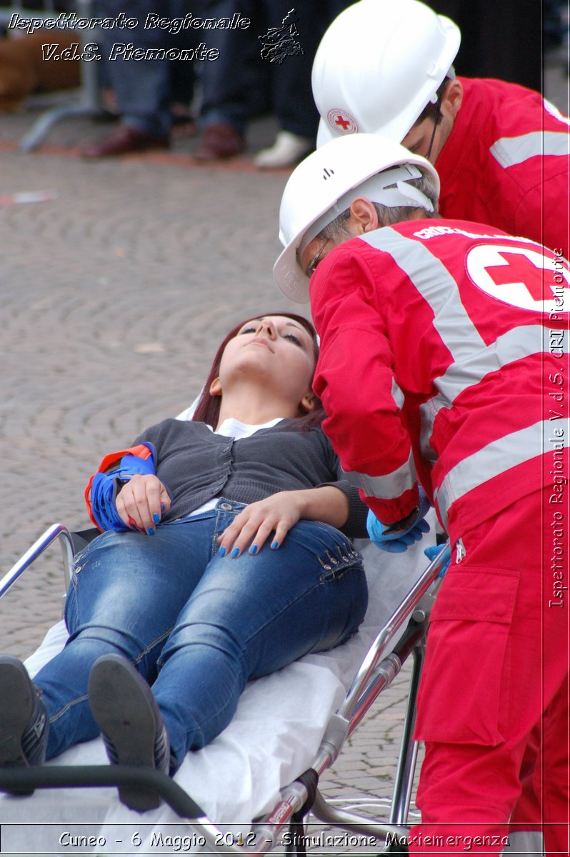 Cuneo - 6 Maggio 2012 - Simulazione Maxiemergenza- Croce Rossa Italiana - Ispettorato Regionale Volontari del Soccorso Piemonte