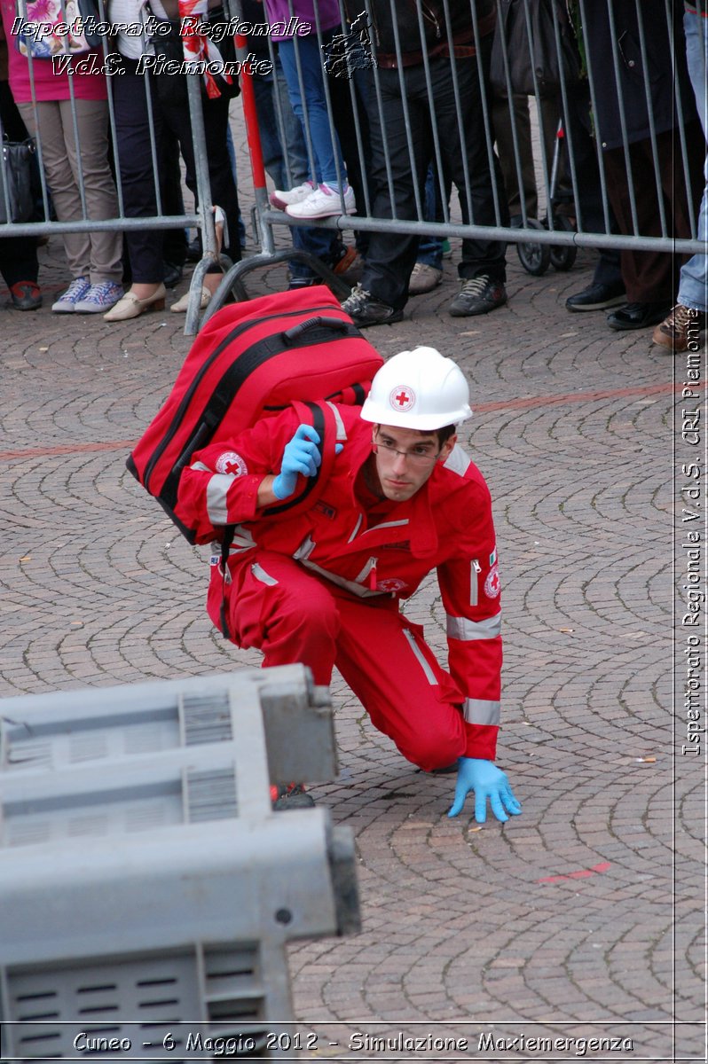 Cuneo - 6 Maggio 2012 - Simulazione Maxiemergenza- Croce Rossa Italiana - Ispettorato Regionale Volontari del Soccorso Piemonte